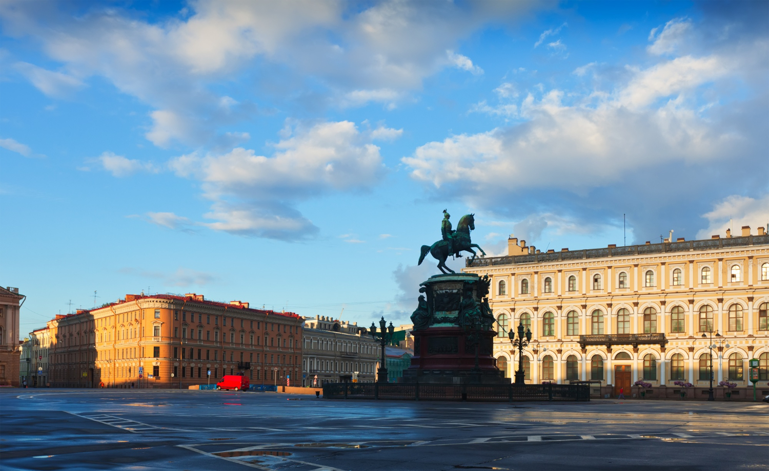 Горящие туры в Санкт-Петербург